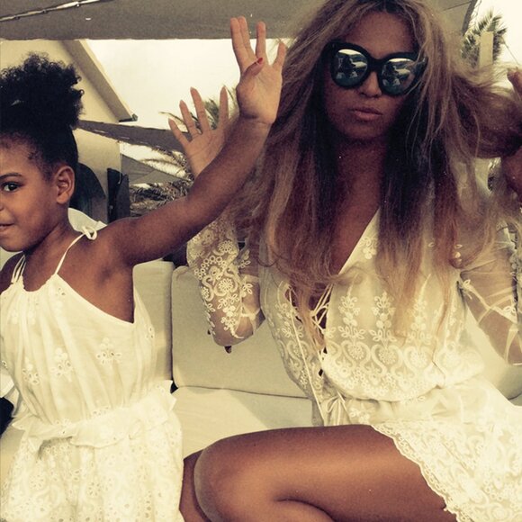 As seen on Beyonce! Zimmermann Lucia Silk Embroidered Romper Ivory S0 b35E - Picture 3 of 13